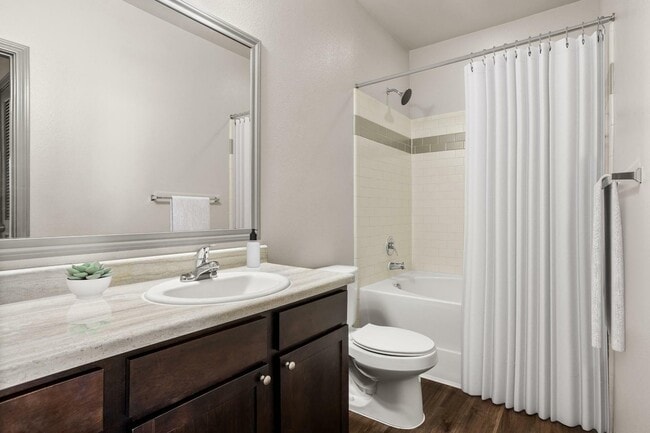 Avenues at Cypress - Bathroom - Avenues at Cypress