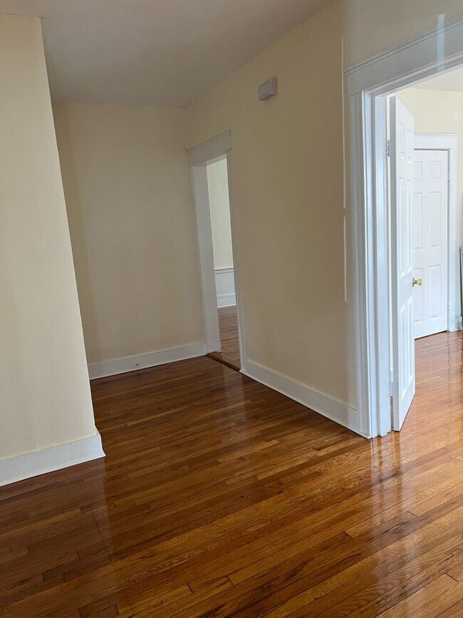 Photo - 64 Whitten St Unit 1