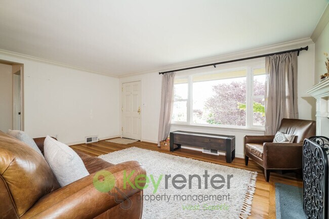 Photo - Beautiful 4-Bed, 2.5-Bath with Outdoor Living Perks