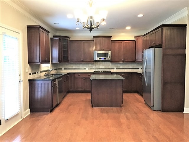 Photo - 402 River Summit Dr