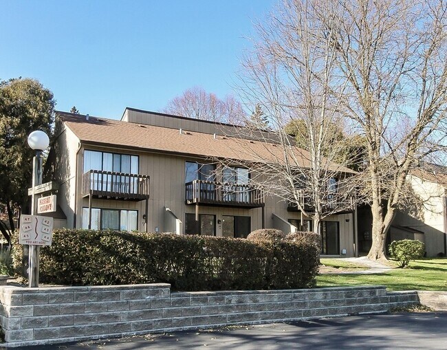 Photo - 44 Nassau Colony