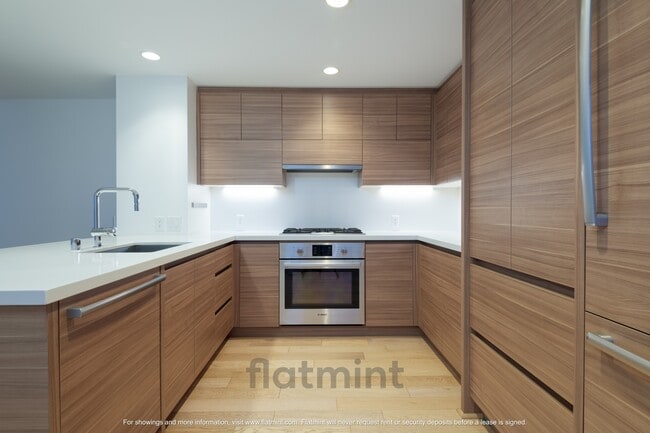 Photo - 583 Battery St