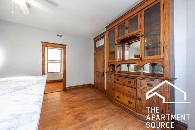 Photo - 2519 S Millard Ave Unit 1