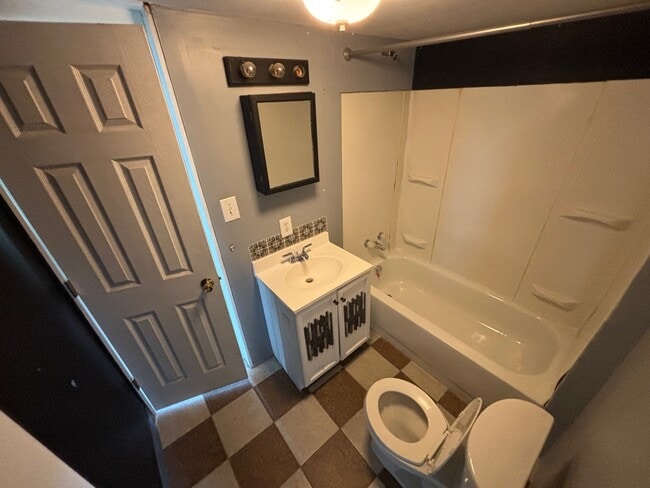 Photo - 306 E 7th Ave