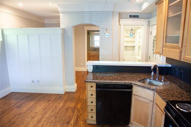 Building Photo - 5837 Velasco Ave Unit 102