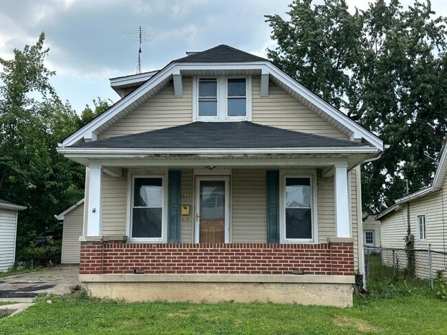 Building Photo - 1611 Vermont Ave Rental