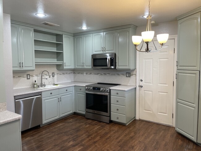 Photo - 9658 Gruwell Way