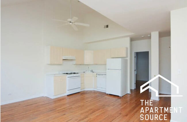 Photo - 923 W Dickens Ave Apartments Unit 202