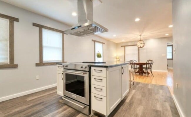 Photo - 503 S Concord Rd