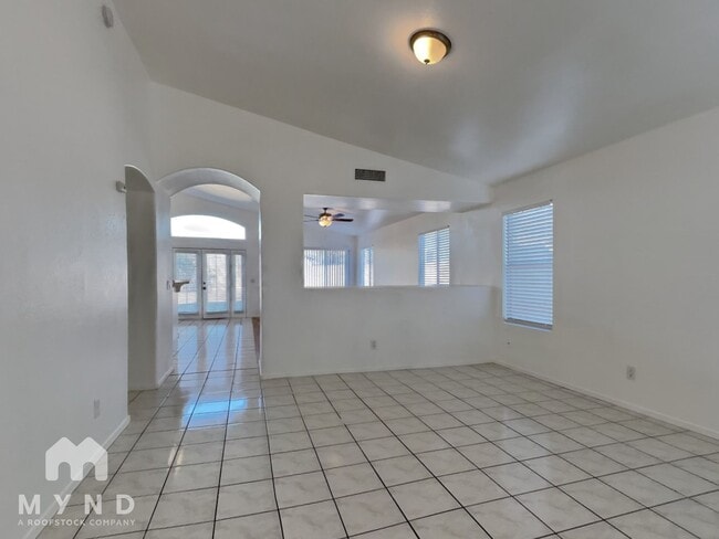 Photo - 4708 N 89th Dr