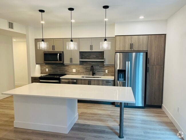 Building Photo - 41 NW 31st St Unit B1 Rental