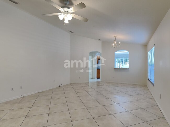 Photo - 1611 Marsh Wood Dr