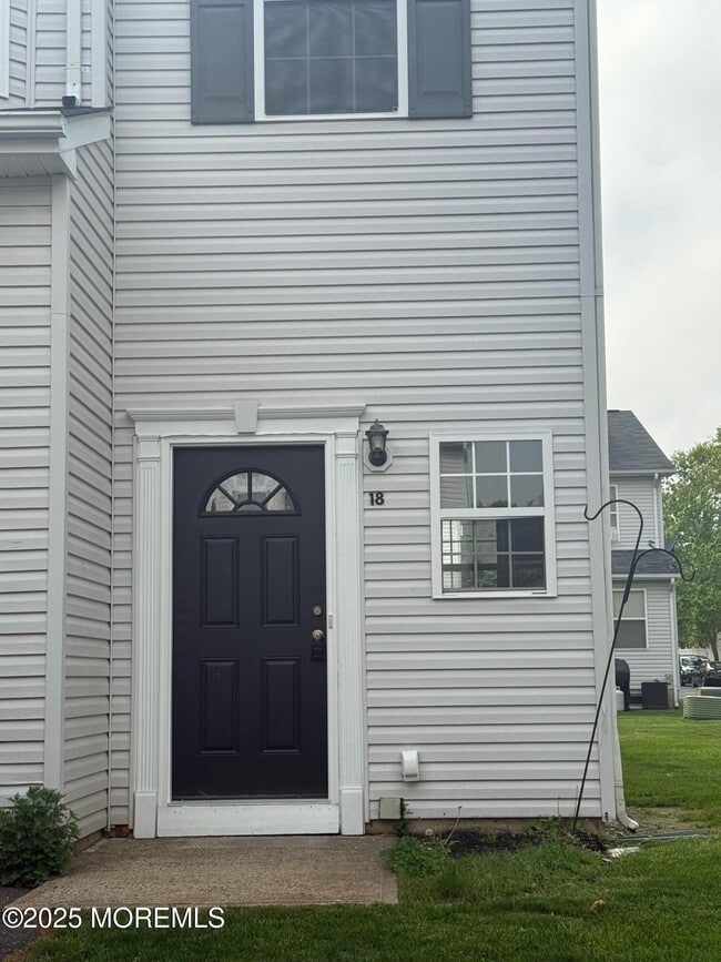 Photo - 18 Esplanade Way Townhome