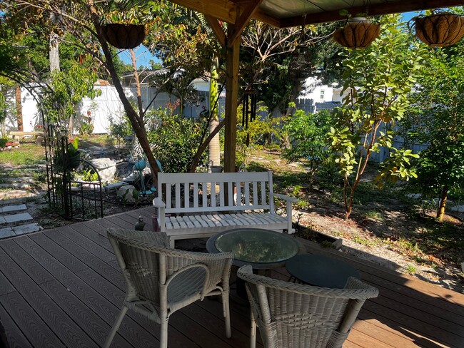 Photo - 310 15th Ave SW