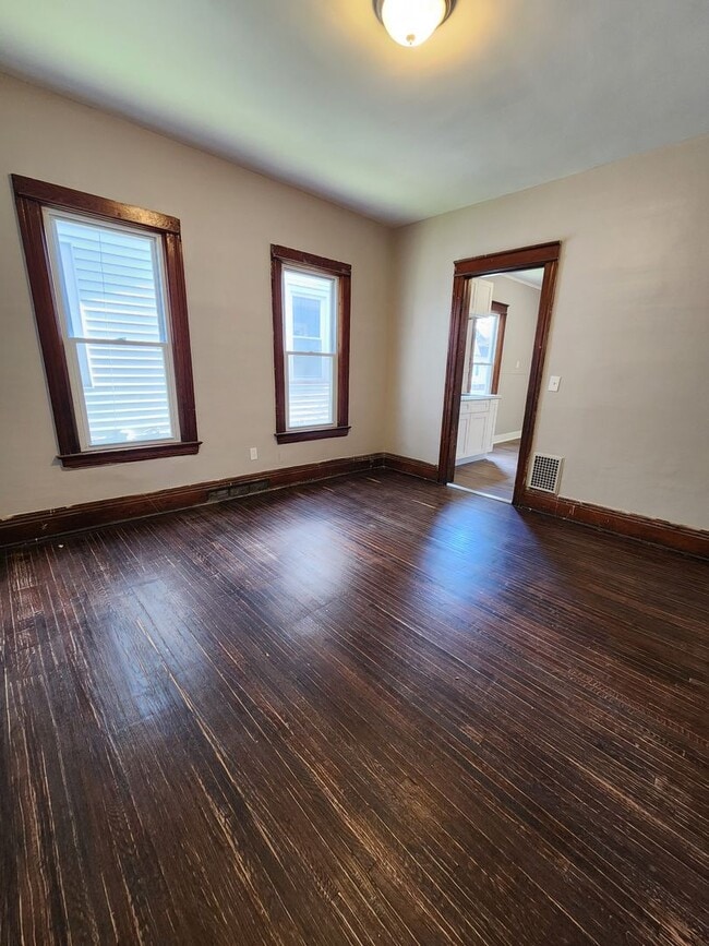 Photo - 94 Sobieski St Unit 94 Sobieski St. Front