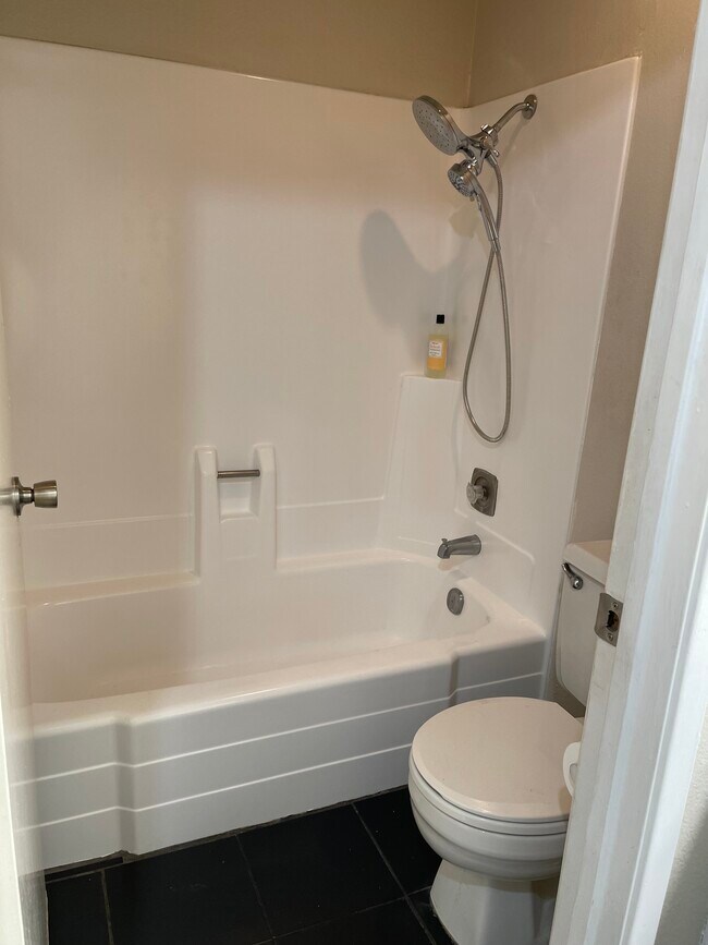 Bathroom - 960 E Bonita Ave Unit 38