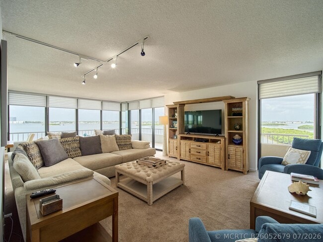 5550 N Ocean Dr Unit 9D