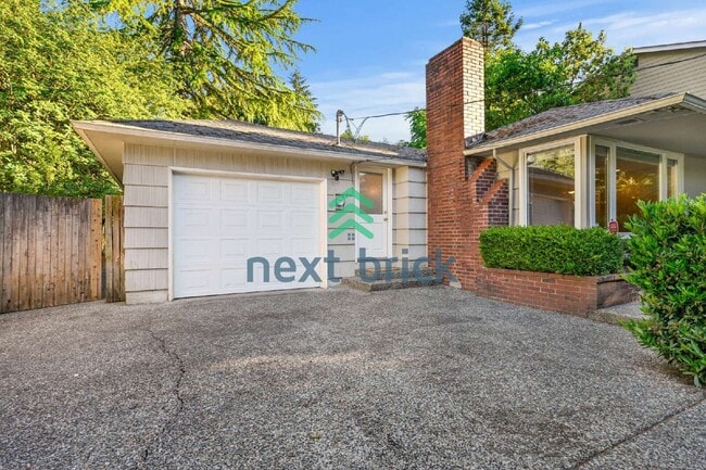 Building Photo - Charming 2-Bedroom Retreat in Bellevue - Cozy Comfort Awaits!