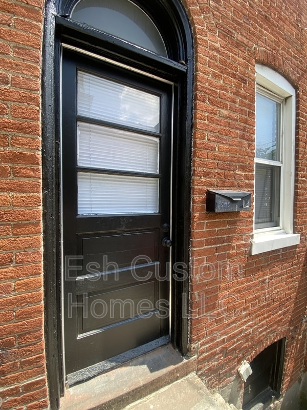 Photo - 519 1/2 South Prince Street