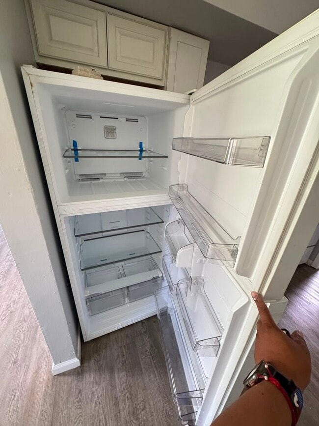 Photo - 1328 Juniper Dr Unit #4 - 1/1b