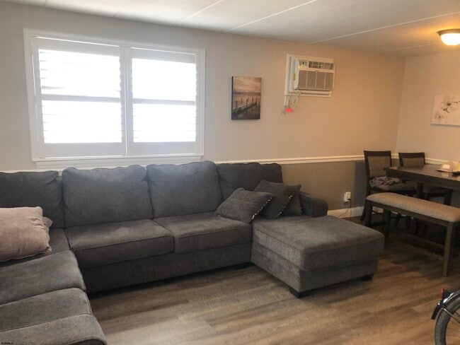 21 S Monroe Ave Unit A1