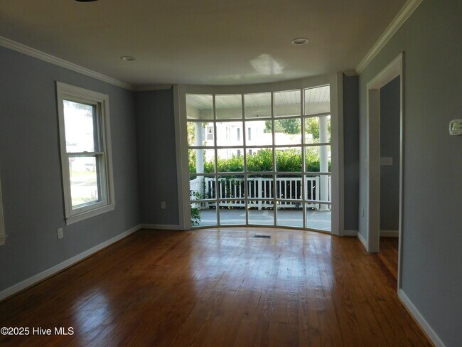 Photo - 304 Avenue A