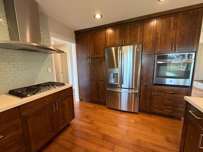 1115 Balour Dr