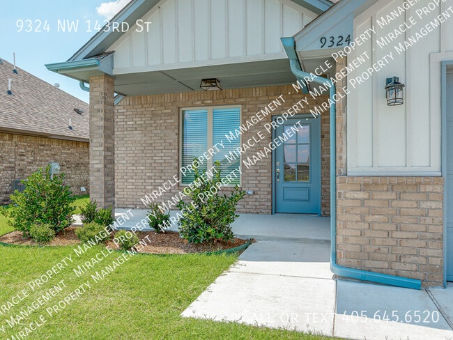 Photo - 9329 Northwest 142nd Street