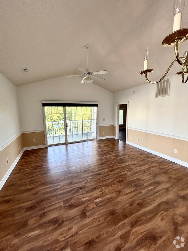 Building Photo - 4655 Wild Iris Dr Unit 301 Rental