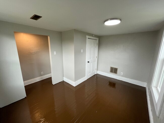 Photo - 2316 S Walnut St