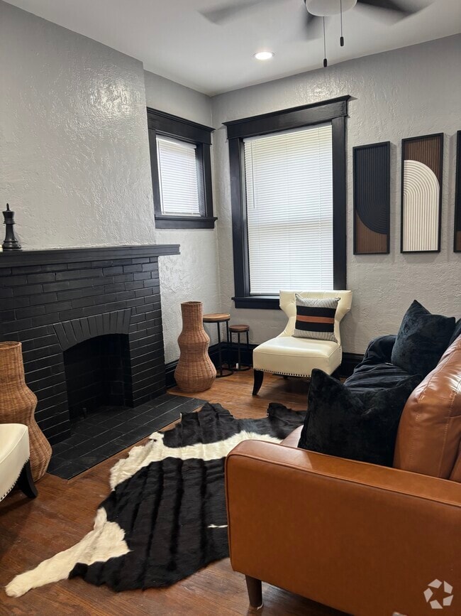 Building Photo - 5480 Claxton Ave Rental