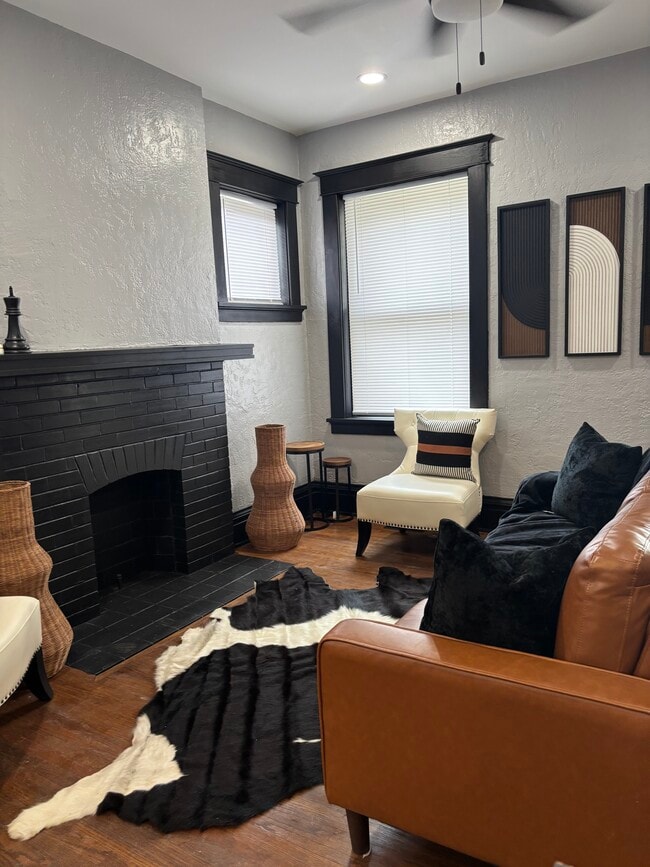 Building Photo - 5480 Claxton Ave Rental