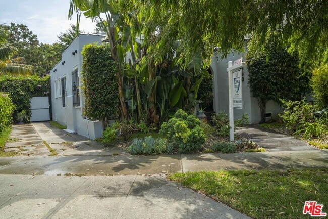 2640 Vineyard Ave