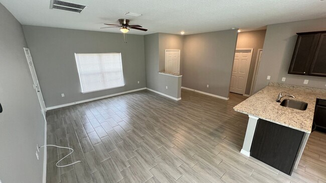 Photo - AWESOME 3 Bedroom, 2 Bathroom Home in Beautiful Palm Bay!!