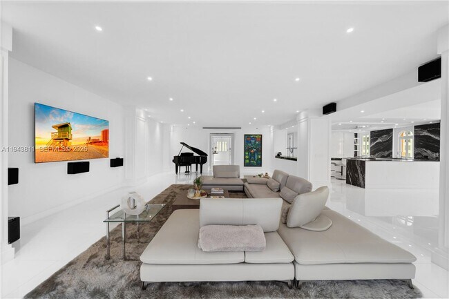 Photo - 600 Coral Wy Unit 2