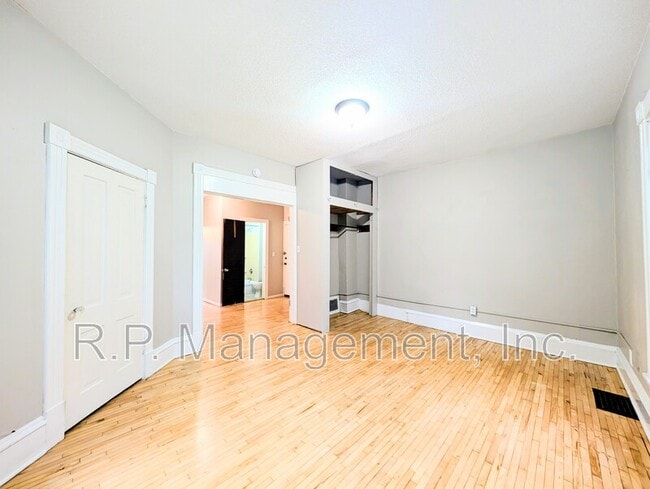 Photo - 2048 Carroll Ave Unit Apt 3