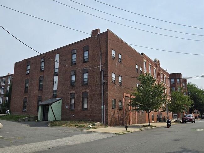 Building Photo - 88 Broadway Unit 10