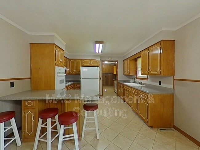 4914 S Grundy Quarles Hwy