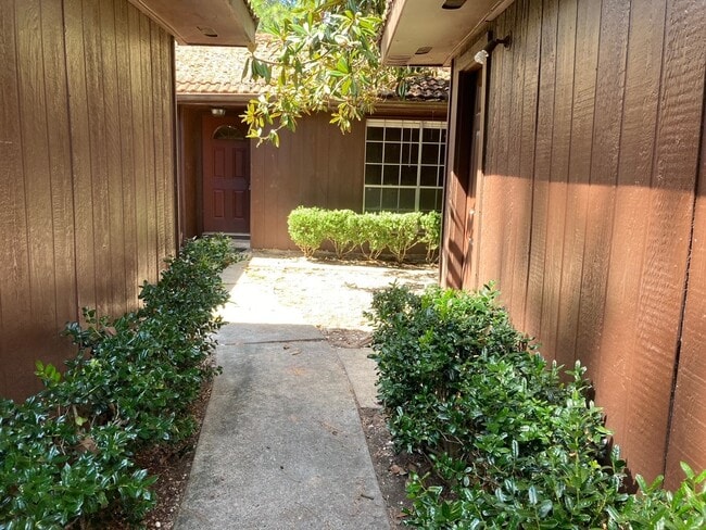 Photo - 5535 Ashgate Dr