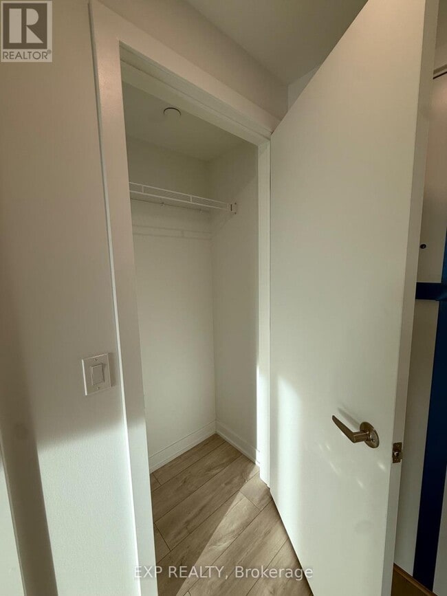 Photo - 740 Whitlock Ave Unit 204