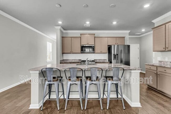 Photo - 640 Chigwell Springs Ln