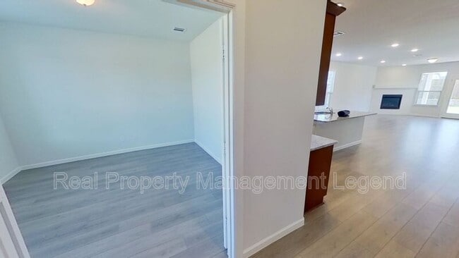 Photo - 442 Diamond Creek Dr