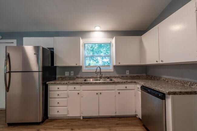 Photo - Newly Renovated 3bed 2bath