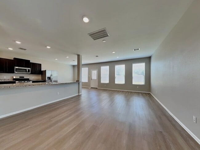 Building Photo - 18717 Charter Elm Dr