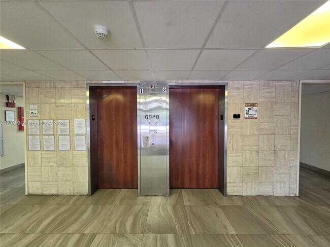 Photo - 6940 Miami Gardens Dr Unit 1-319