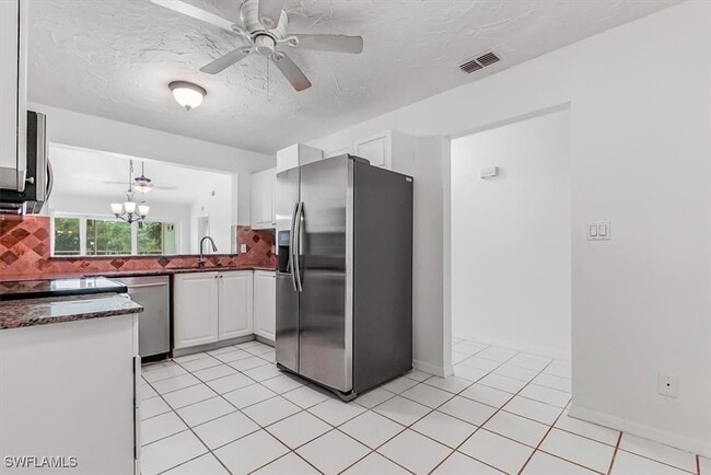 Building Photo - 230 Timber Lake Cir Unit C204