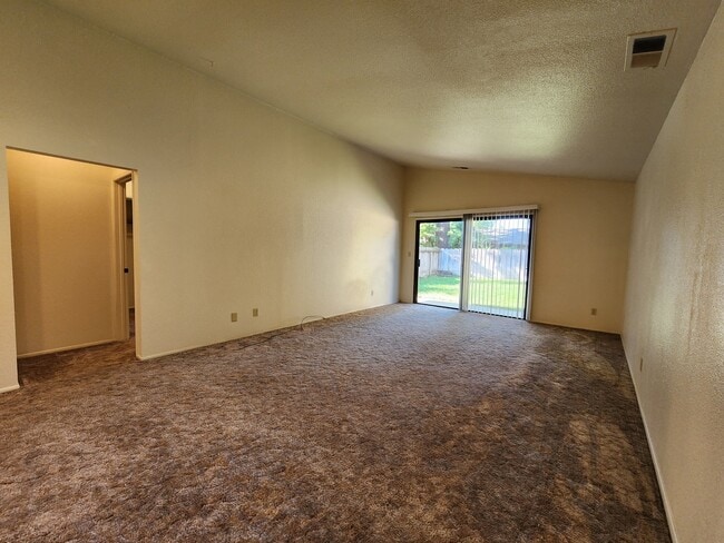 3027 Monticello Ln Unidad 1