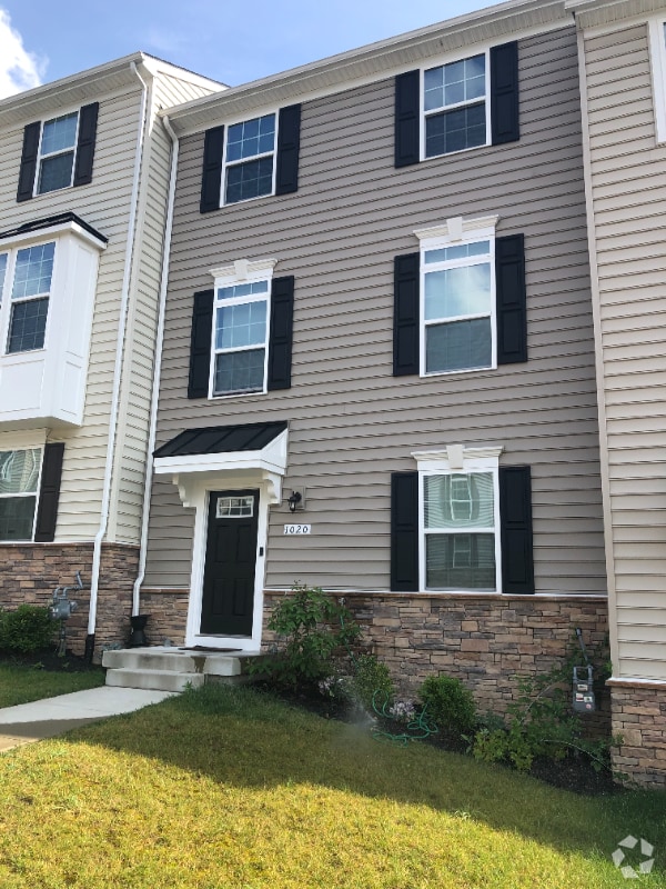 Building Photo - 1020 Valley Run Dr Rental
