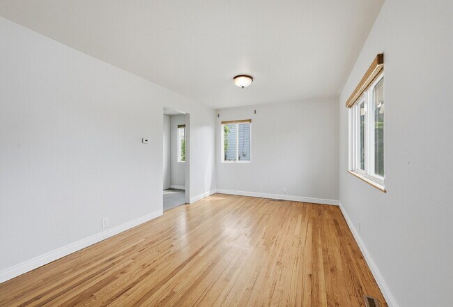 Photo - $2,245.95 -  2 bed, 1 bath located in Denver with a big backyard and In Unit Laundry!