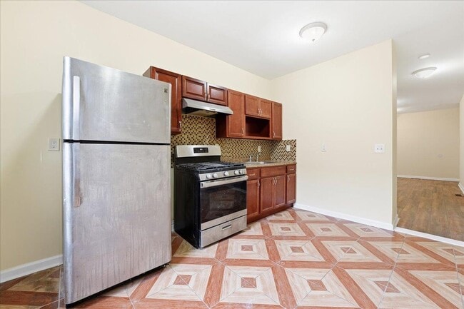 Photo - 68 Lexington Ave Unit 1